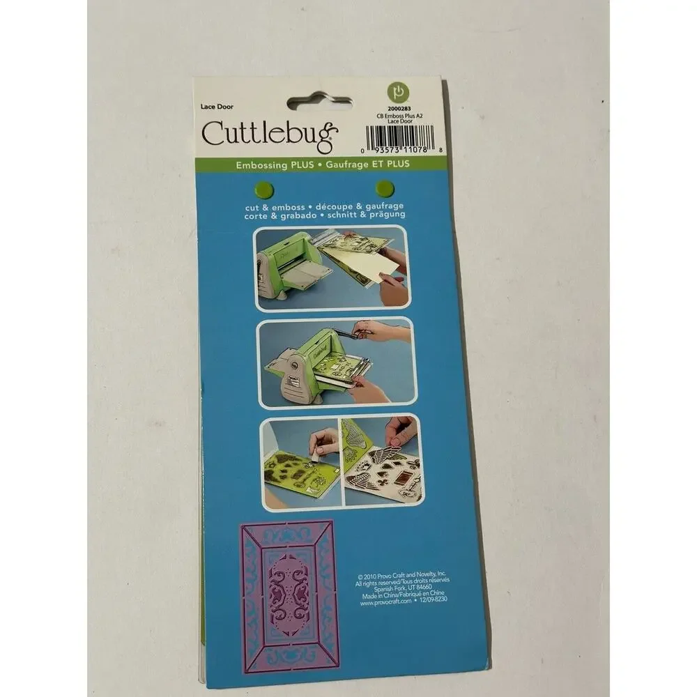 Cuttlebug LACE DOOR Embossing PLUS Folder Cut &‎ Emboss Card + Reindeer Folder